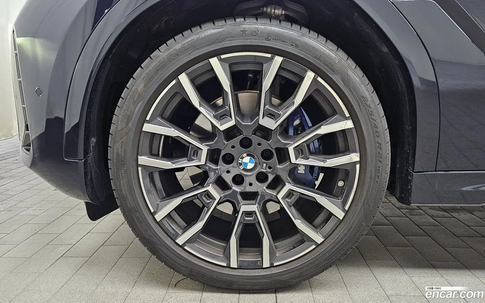 BMW X6 xDrive40i M 2026 — thumbnail 2
