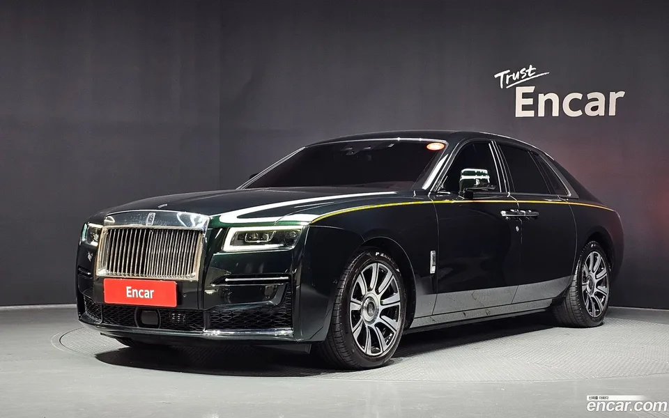 Rolls-Royce Ghost 6.7 V12 2022 — photo 1, buy with delivery to Moscow