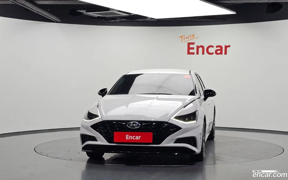 Hyundai Sonata 2.0 2022 — thumbnail 3