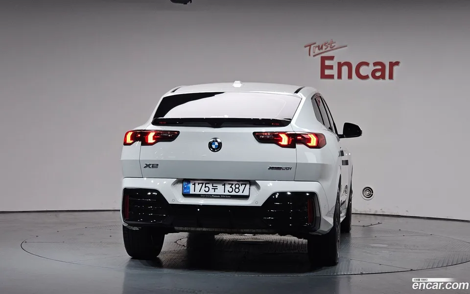 BMW X2 xDrive 20i M 2024 — thumbnail 4