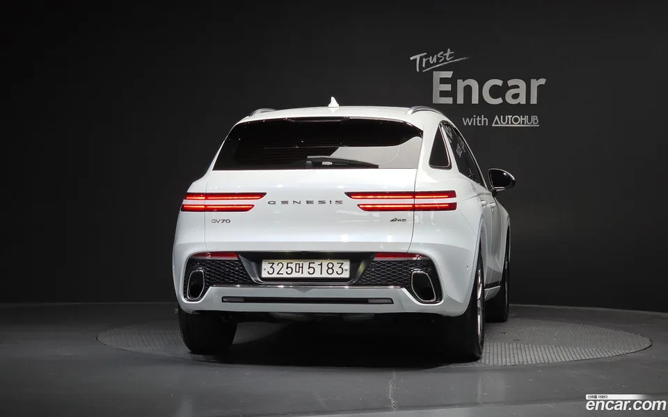 Genesis GV70 3.5T AWD 2023 — thumbnail 4