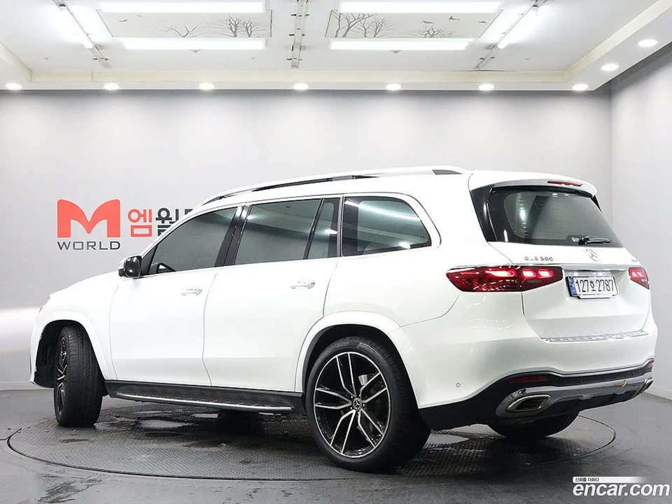 Mercedes-Benz GLS-Class GLS580 4MATIC 2024 — thumbnail 3