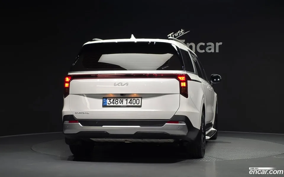 Kia Carnival 9 2024 — thumbnail 4