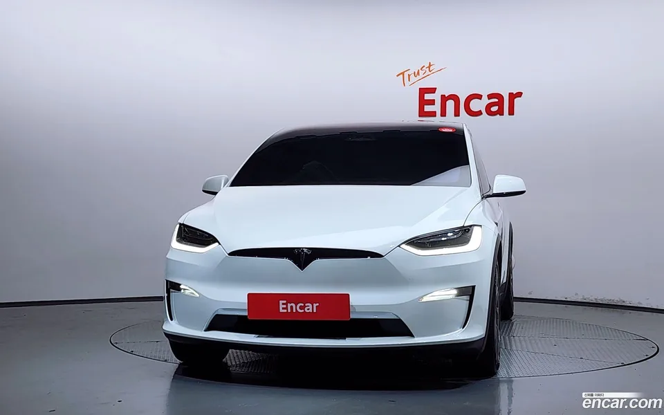 Tesla Model X 2023 — thumbnail 3