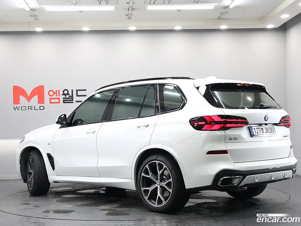 BMW X5 xDrive 30d M 2026 — thumbnail 3