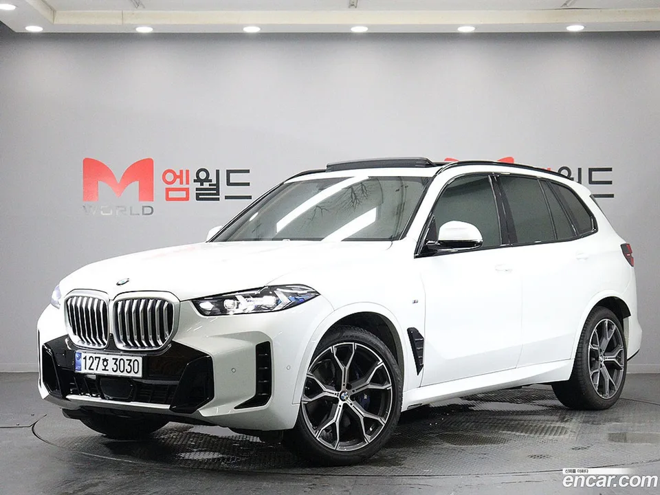 BMW X5 xDrive 30d M 2026 — photo 1, buy with delivery to Moscow