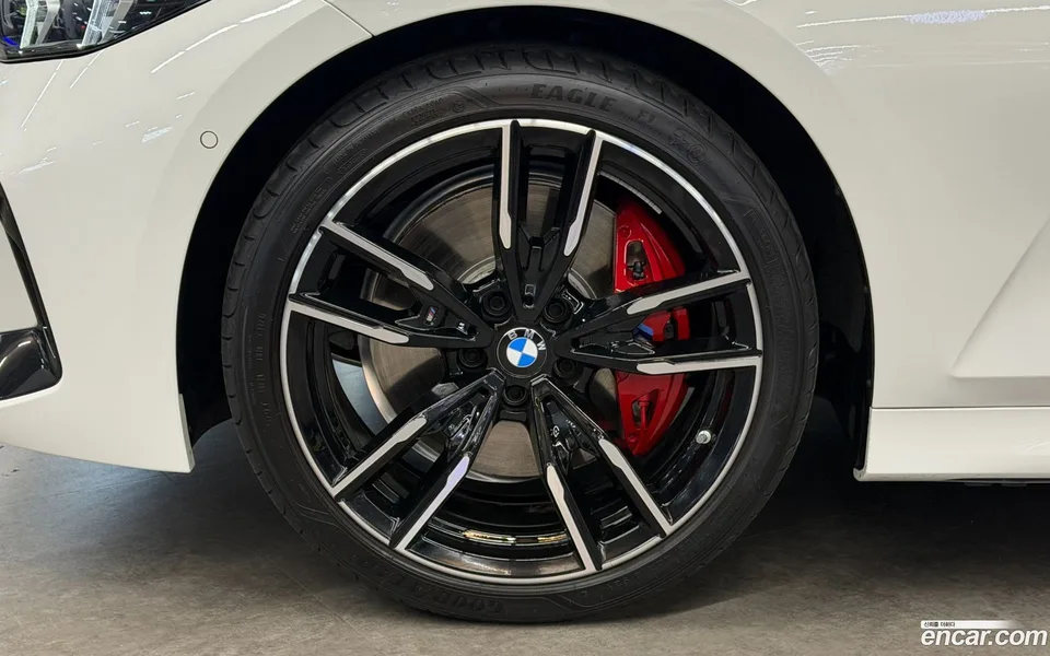 BMW 3 Series M340i xDrive 2025 — thumbnail 2