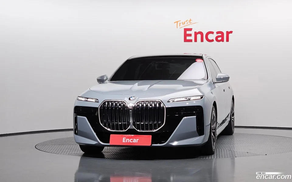BMW 7 Series 740d xDrive M 2026 — thumbnail 3