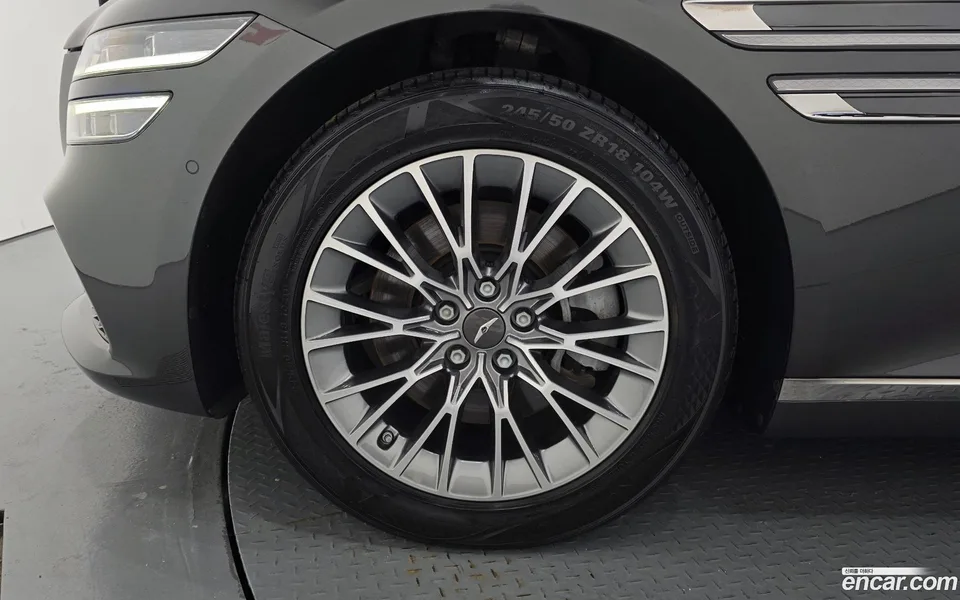 Genesis G80 2.5 AWD 2022 — thumbnail 2