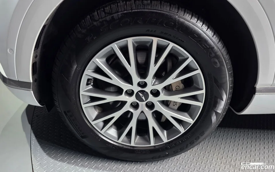 Genesis GV80 2.5T 2WD 2024 — thumbnail 2