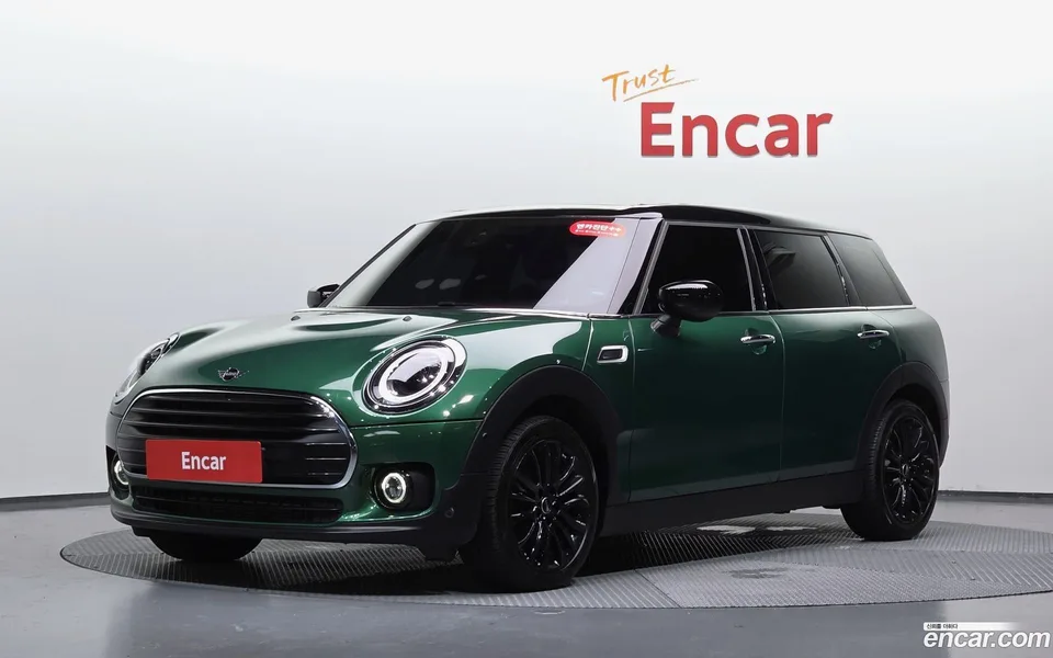 MINI Cooper Clubman 2022 — photo 1, buy with delivery to Moscow