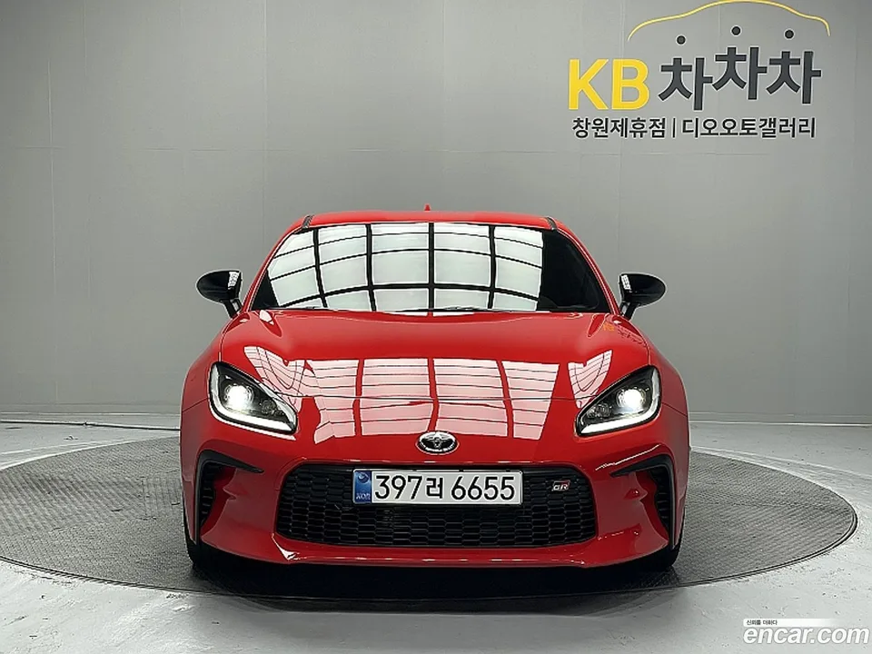 Toyota GR86 2.4 2024 — thumbnail 3
