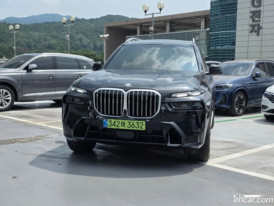 BMW X7 xDrive 40i M 6 2026 — thumbnail 3
