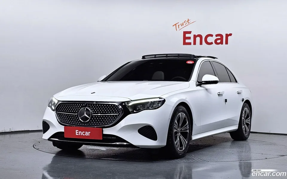 Mercedes-Benz E-Class E200 2025 — photo 1, buy with delivery to Moscow