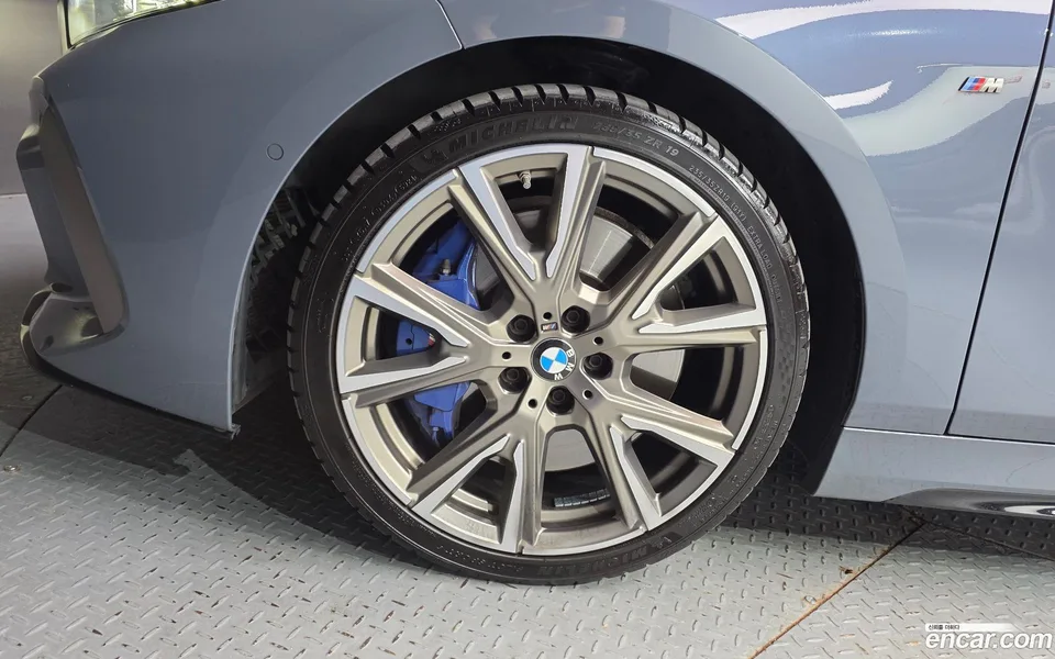 BMW 1 Series M135i xDrive 2024 — thumbnail 5