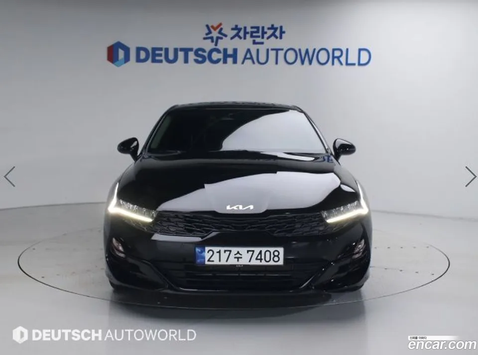 Kia K5 2.0 2023 — thumbnail 3