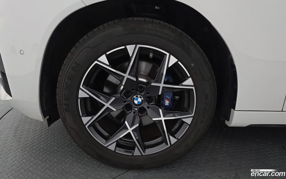 BMW X3 xDrive 20 M 2025 — thumbnail 5