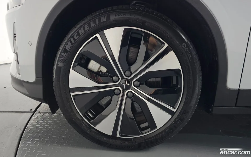 Polestar Polestar 2 2023 — thumbnail 2
