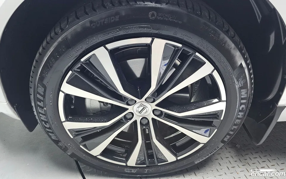 Volvo XC60 B6 2024 — thumbnail 5
