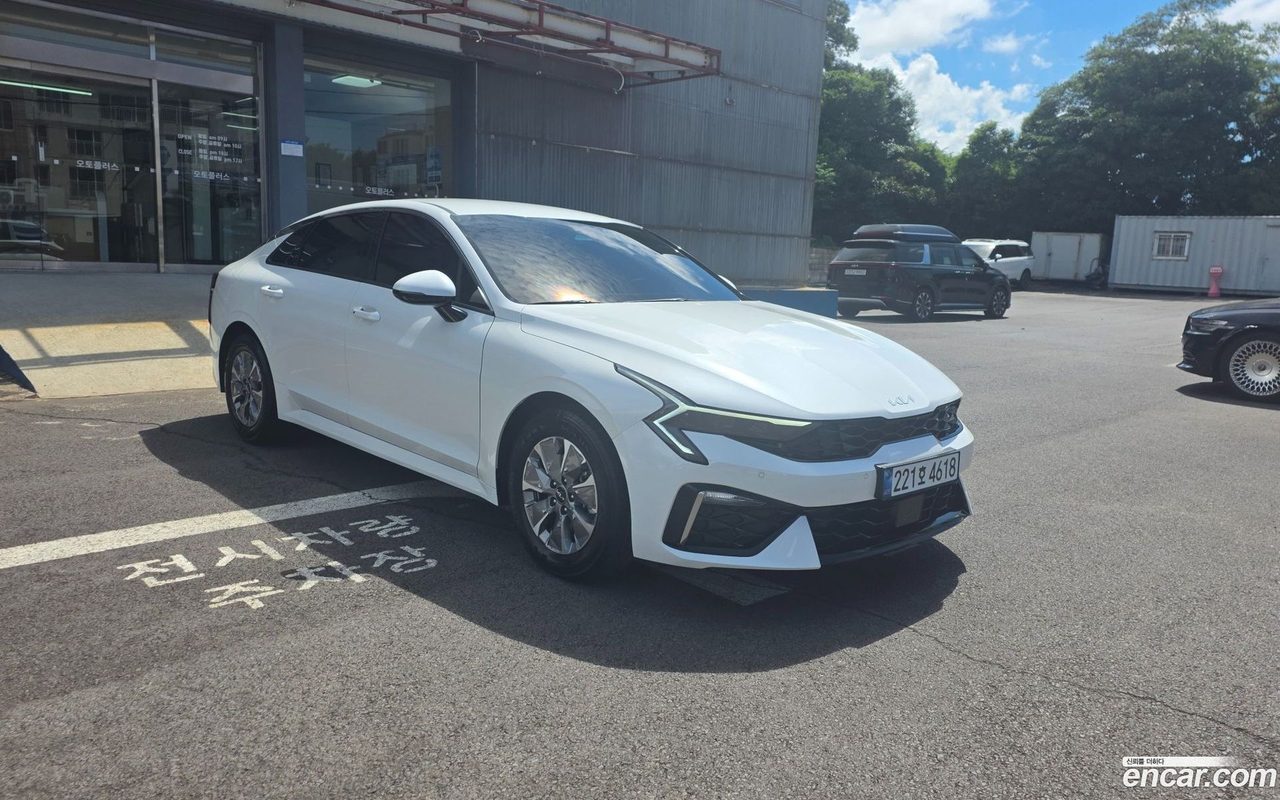 Kia K5 Hybrid 2024 — 3