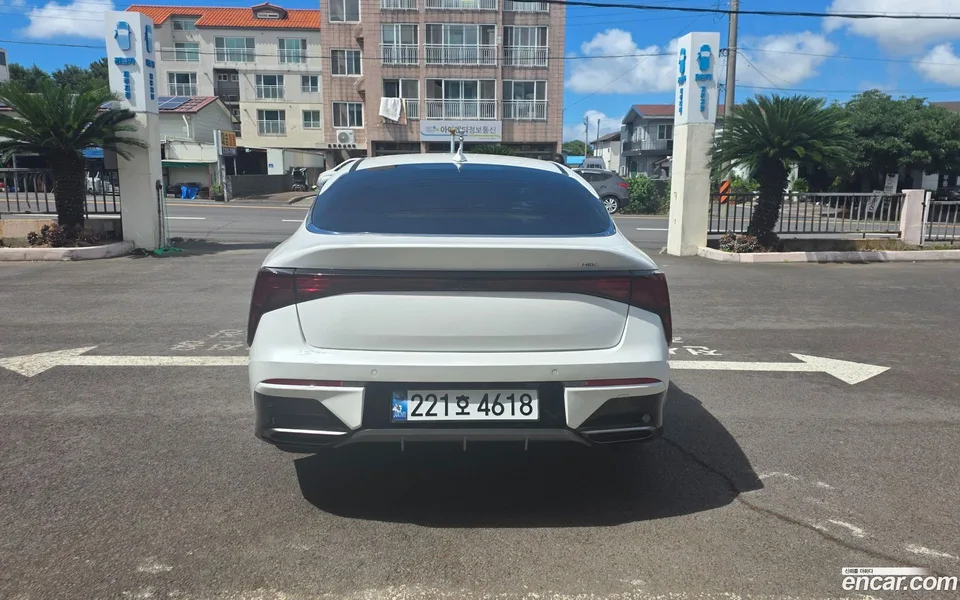 Kia K5 Hybrid 2024 — thumbnail 5