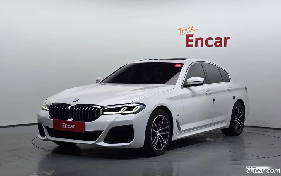 BMW 5 Series 523d M 2023 — photo 1, buy with delivery to Moscow