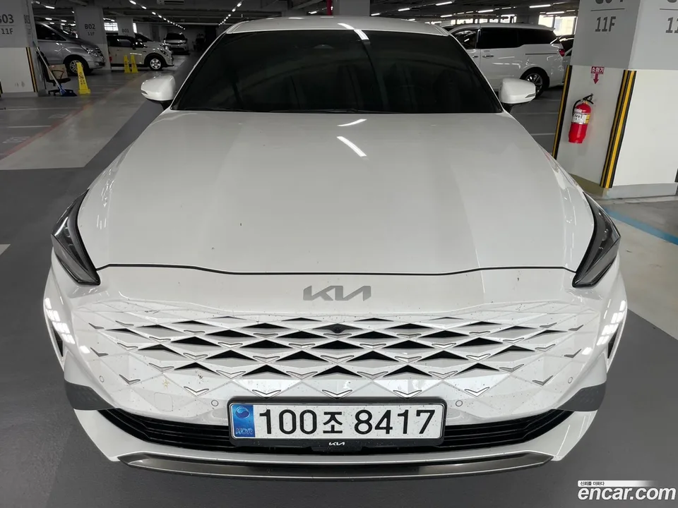 Kia K8 Hybrid 2024 — photo 1, buy with delivery to Moscow
