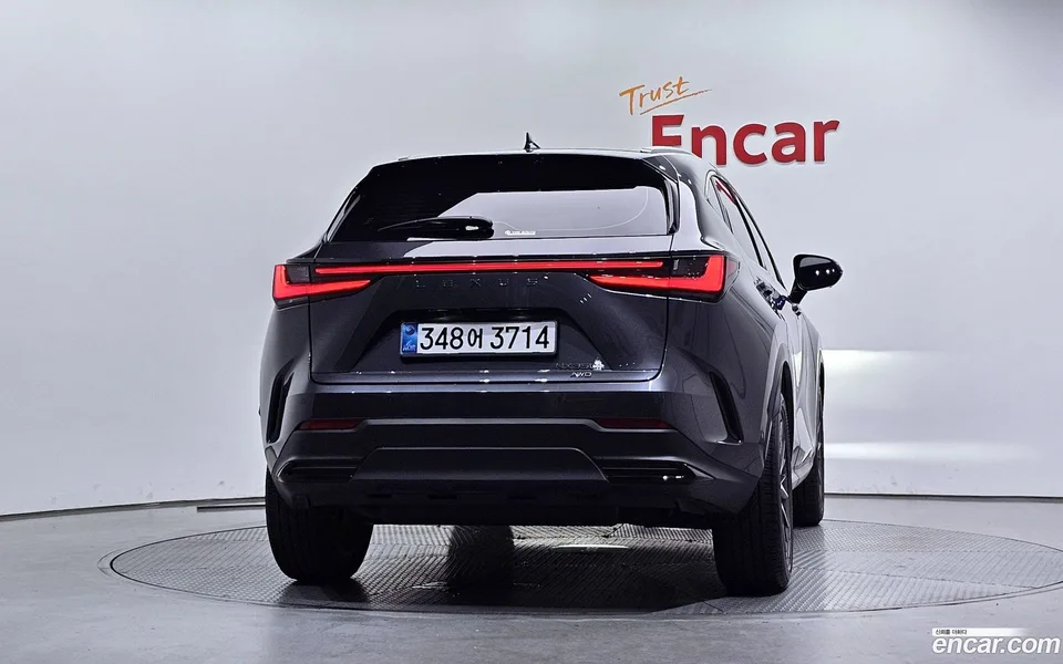 Lexus NX 350h 2025 — thumbnail 4