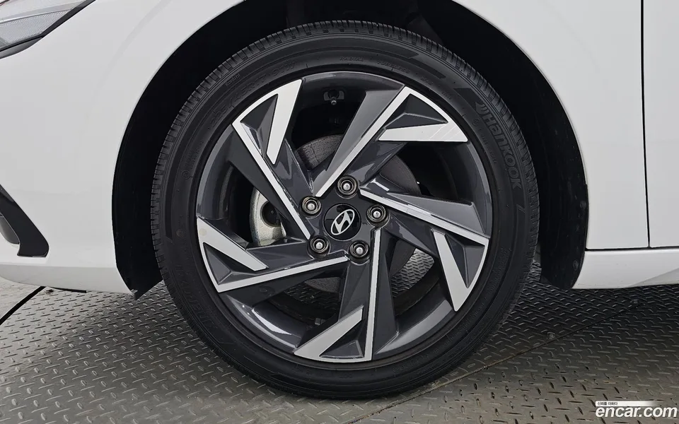 Hyundai Avante CN7 1.6 2024 — thumbnail 2
