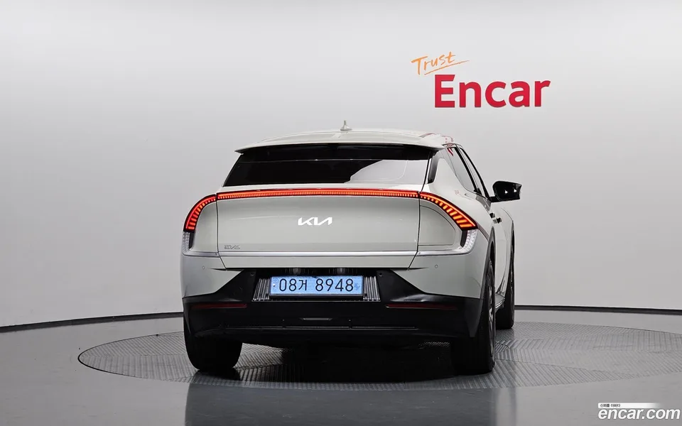 Kia EV6 2023 — thumbnail 4