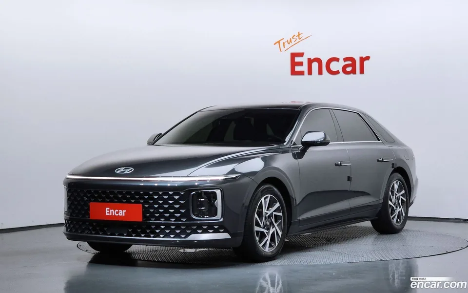 Hyundai Grandeur Hybrid 2023 — photo 1, buy with delivery to Moscow