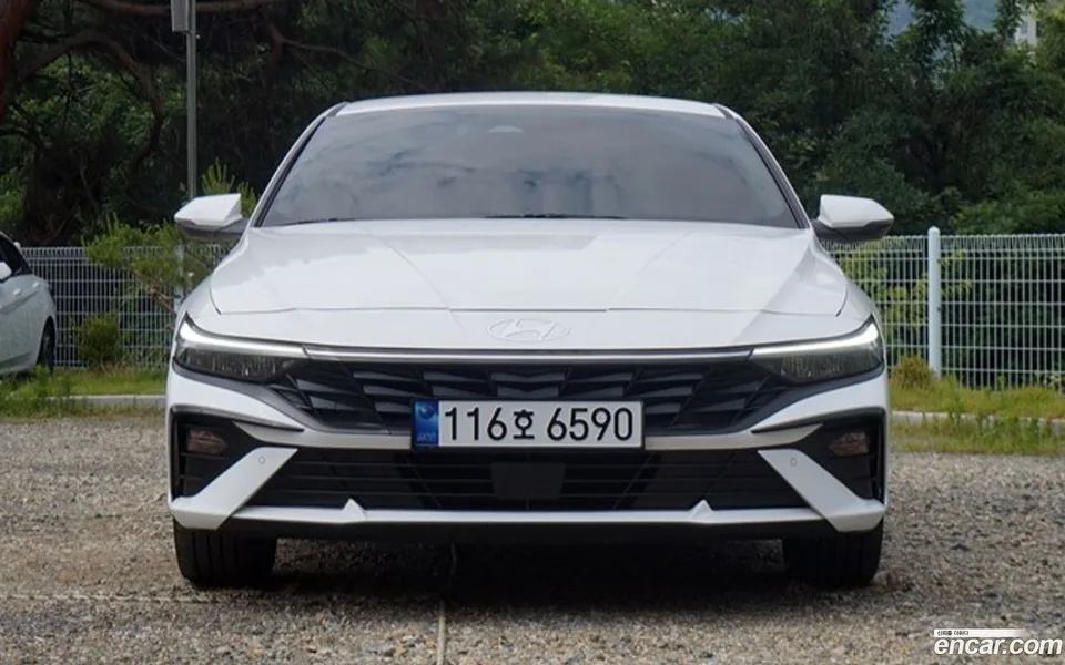 Hyundai Avante CN7 1.6 2025 — photo 1, buy with delivery to Moscow