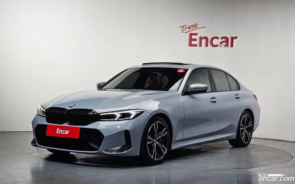 BMW 3 Series 320i M 2023 — photo 1, buy with delivery to Moscow