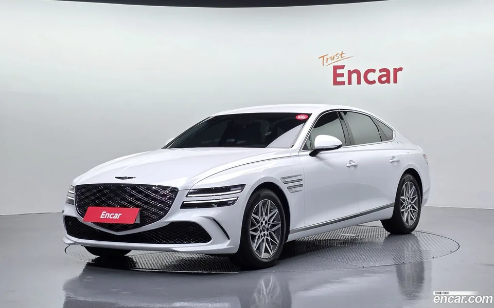 Genesis G80 2.5 2WD 2024 — photo 1, buy with delivery to Moscow