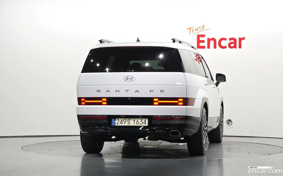 Hyundai SantaFe 2.5T 2WD 2023 — миниатюра 4