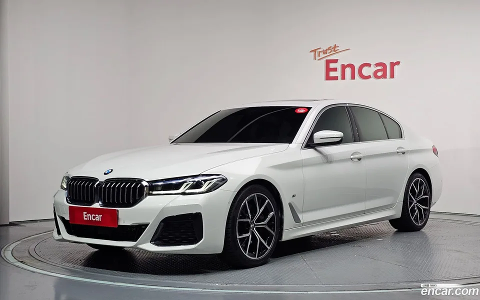BMW 5 Series 530i M 2022 — photo 1, buy with delivery to Moscow