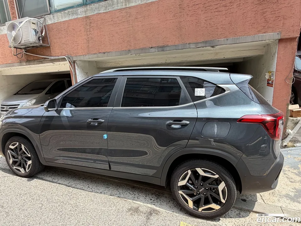 Kia Seltos 1.6 2WD 2024 — миниатюра 4