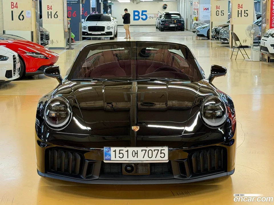 Porsche 911 (992) GTS 2026 — thumbnail 3