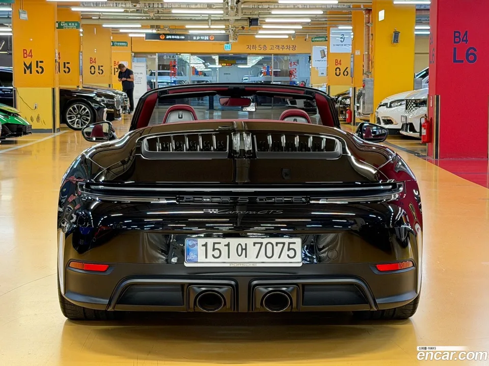 Porsche 911 (992) GTS 2026 — thumbnail 4