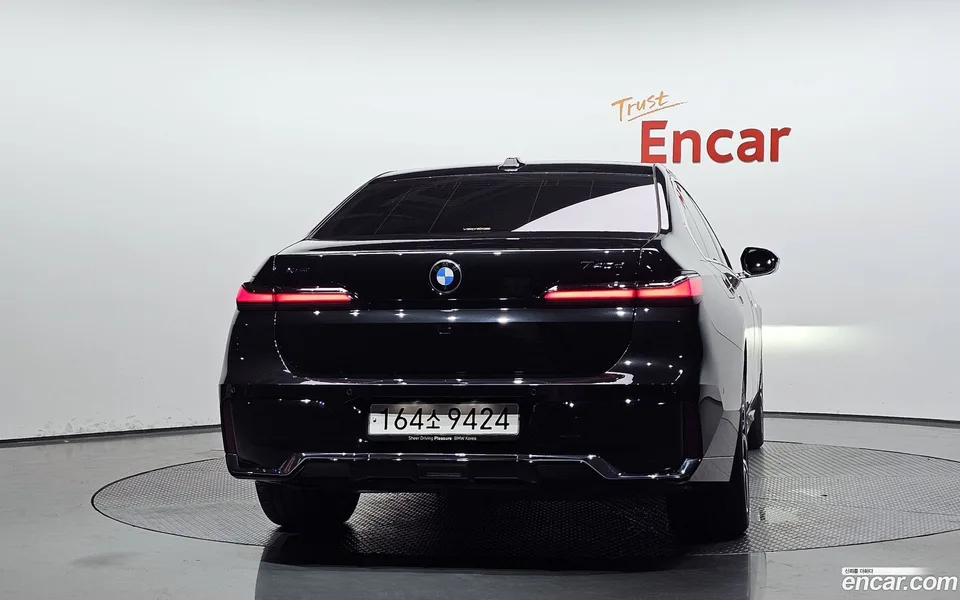 BMW 7 Series 740d xDrive M 2025 — thumbnail 4