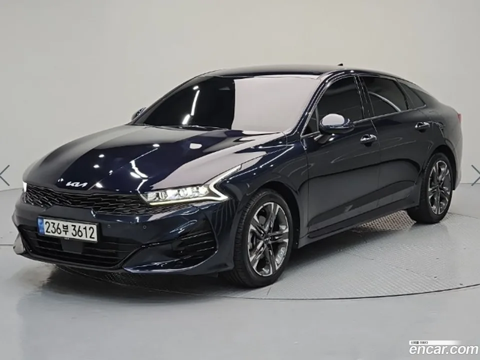 Kia K5 2.0 2023 — thumbnail 2