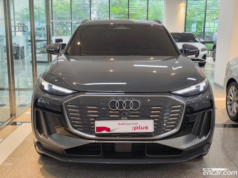 Audi Q6 e- 2025 — thumbnail 3