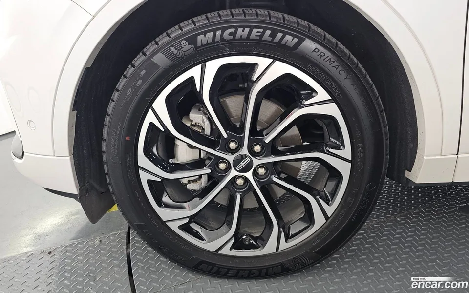 Lincoln Nautilus 2.0 AWD 2023 — thumbnail 2