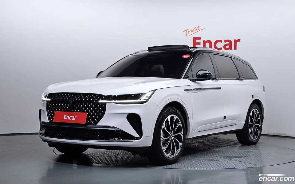 Lincoln Nautilus 2.0 AWD 2023 — photo 1, buy with delivery to Moscow