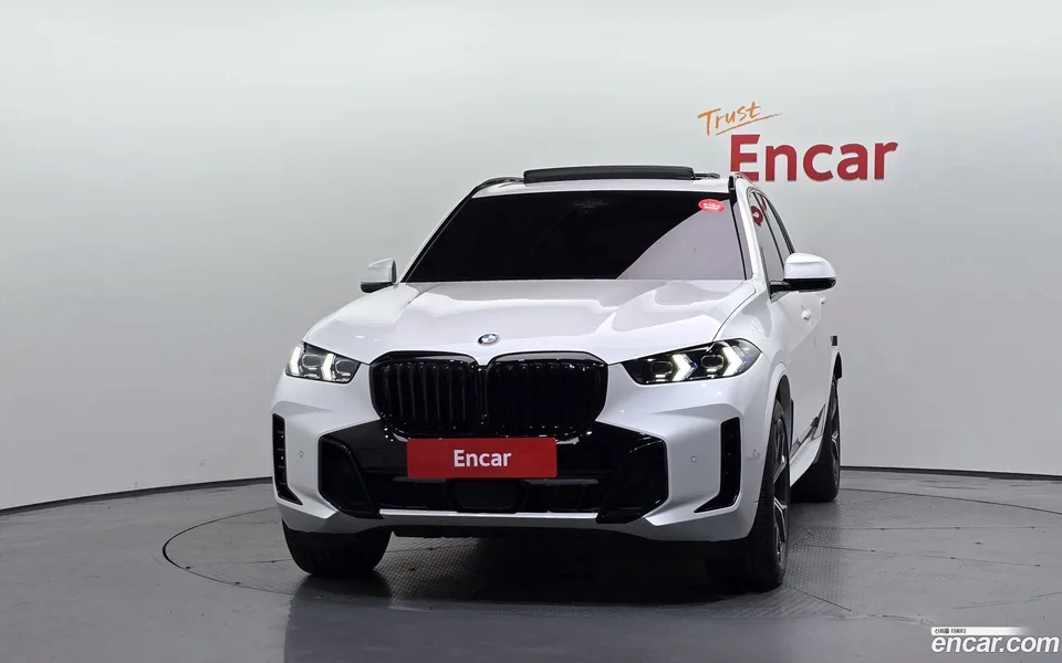 BMW X5 xDrive 40i M 2025 — thumbnail 3