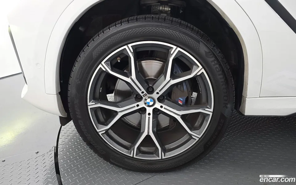 BMW X6 xDrive30d M 2022 — thumbnail 2