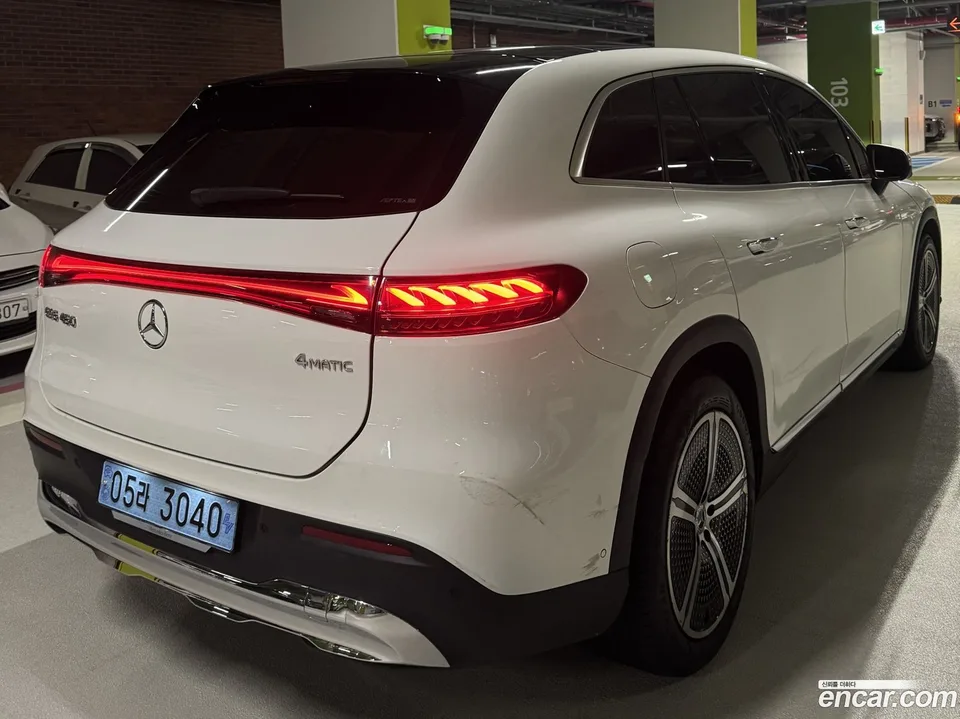 Mercedes-Benz EQS SUV EQS450 4MATIC 2023 — thumbnail 4