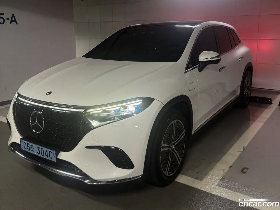 Mercedes-Benz EQS SUV EQS450 4MATIC 2023 — photo 1, buy with delivery to Moscow