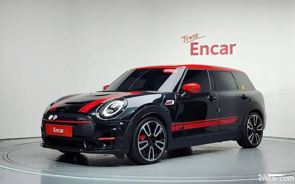 MINI Cooper S Clubman JCW 2023 — photo 1, buy with delivery to Moscow