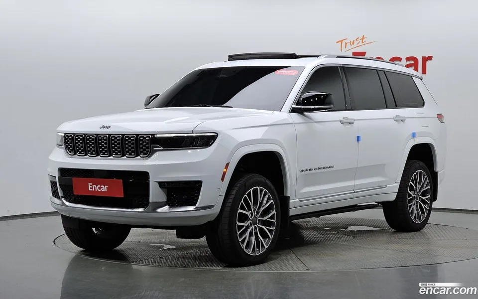 Jeep Grand Cherokee L 3.6 2023 — photo 1, buy with delivery to Moscow